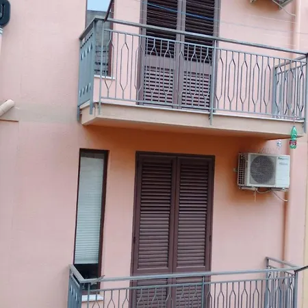 Apartment Casa 2 *